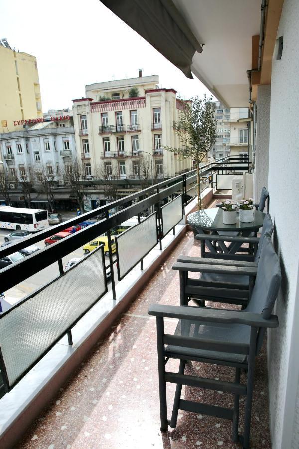 Urban Living 3 Apartman Szaloniki Kültér fotó